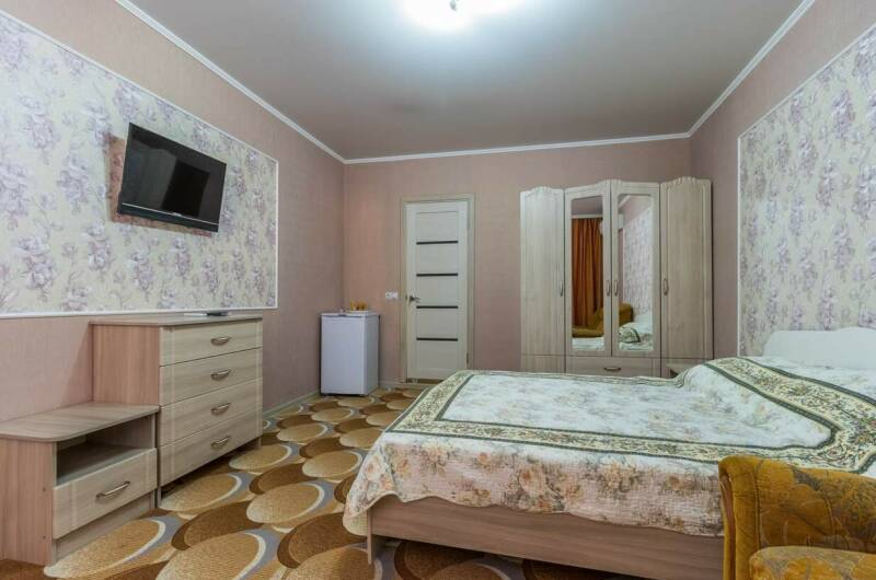 Трех местная комната на 1-ом этаже