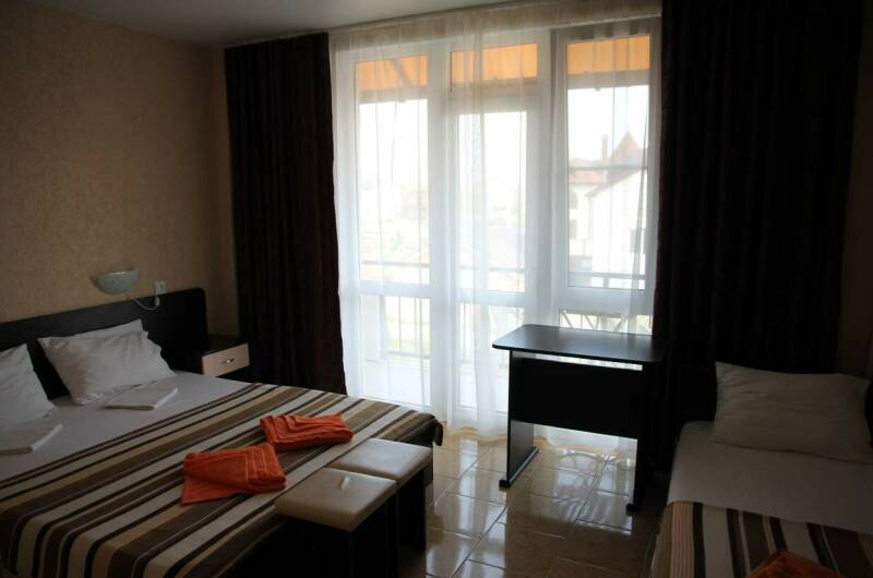 Трехместный номер с террасой 1 этаж