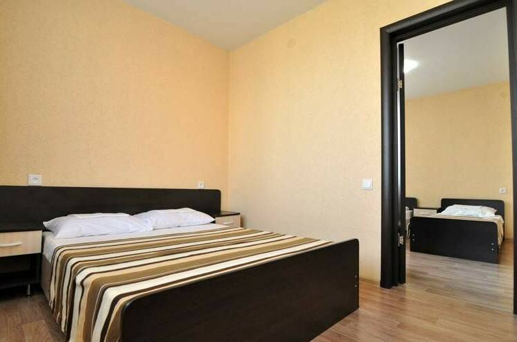 Четырехместный 2-комнатный номер с террасой 1 этаж