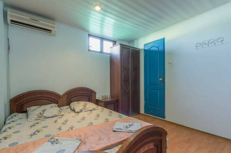 № 7 Трехместный номер с удобствами