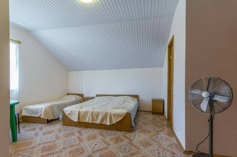 № 11 Четырехместный номер на мансарде