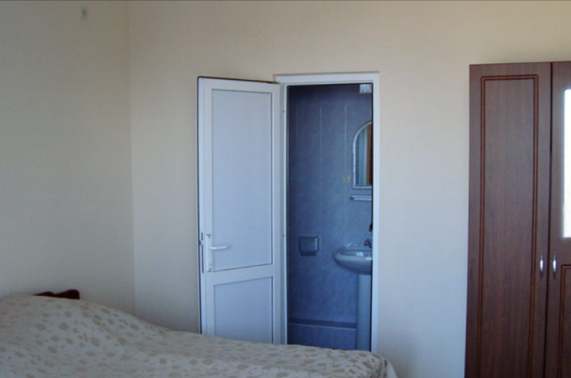 Стандарт — 3-х местный номер со всеми удобствами