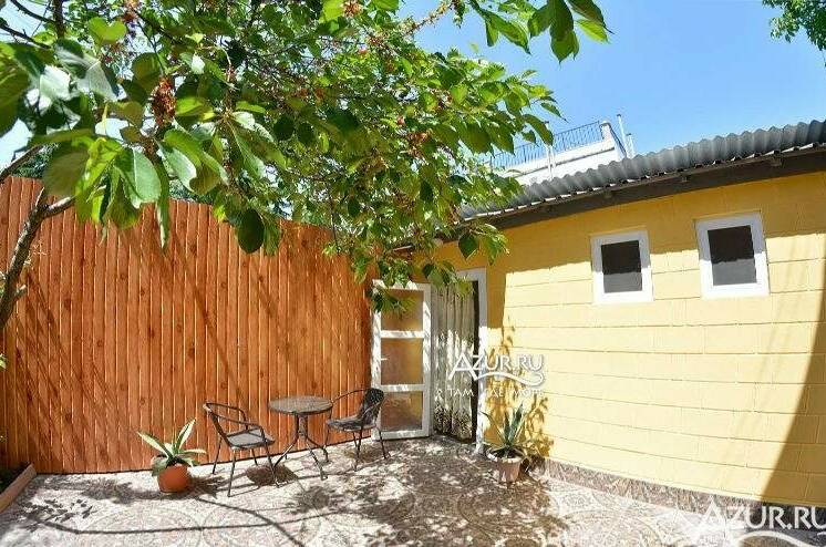 Домик во дворе № 2