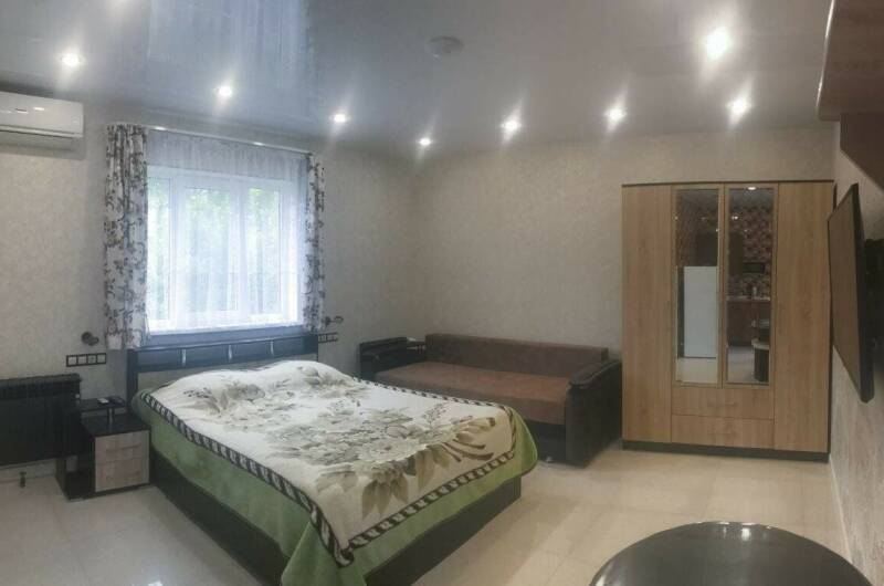 Комната с кухней