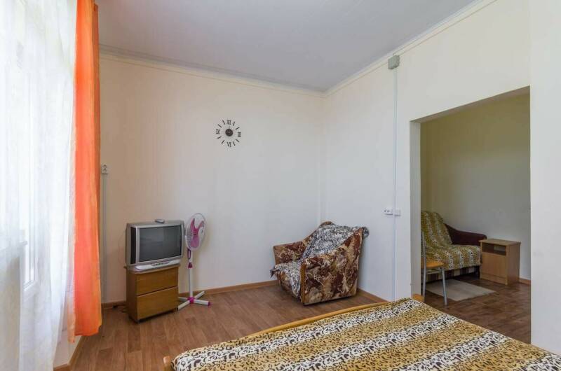 Номер Стандарт № 8 (корп.2, 2 этаж)