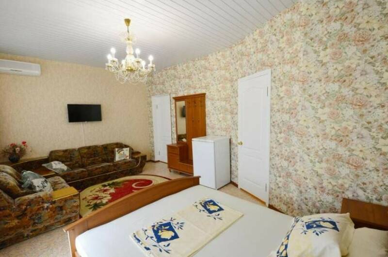 4-х местный номер с балконом с видом на море