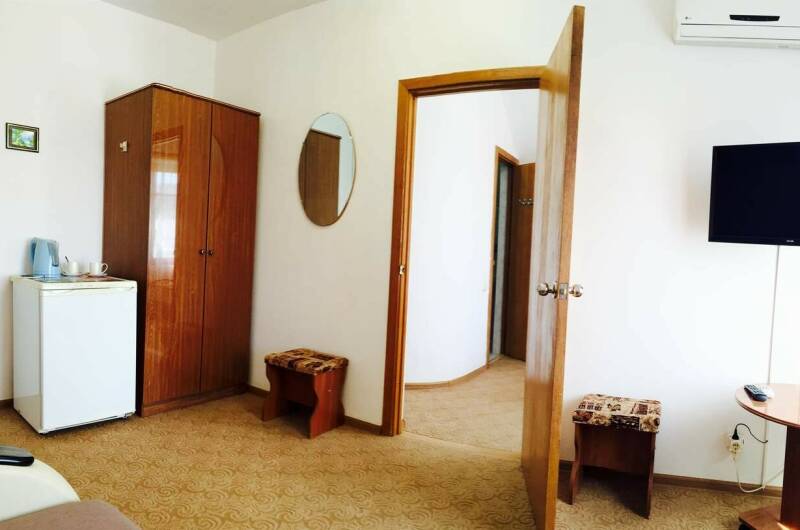 Двухкомнатный с удобствами