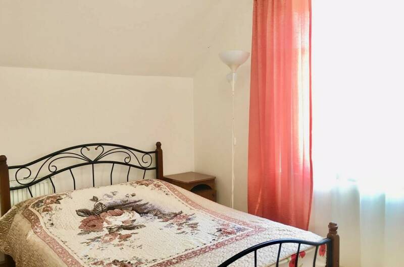 Двухкомнатный с удобствами