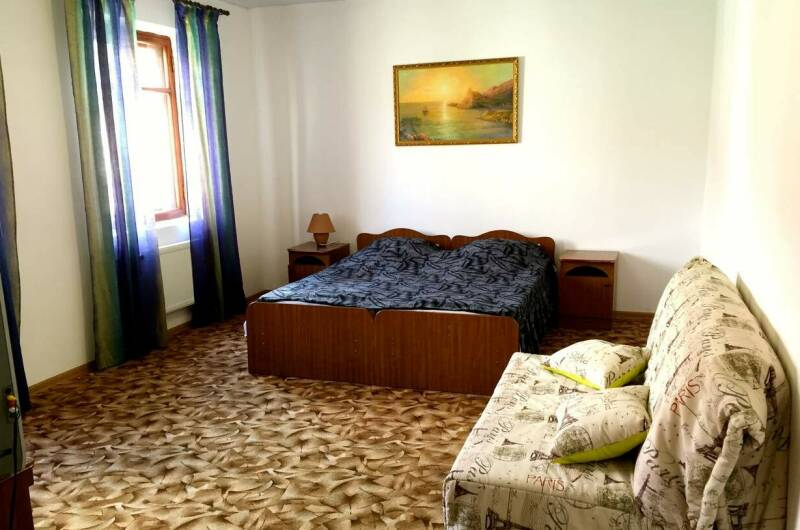 Двухкомнатный с удобствами