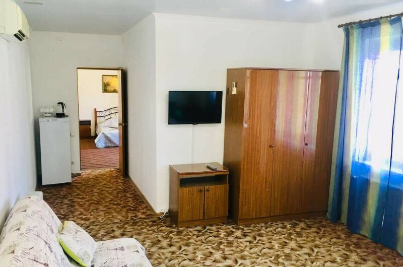 Двухкомнатный с удобствами