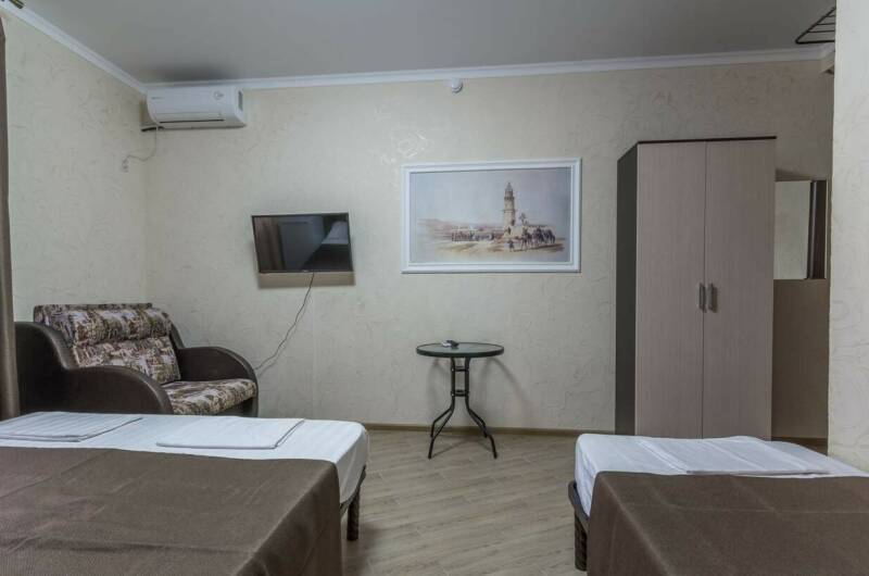 3-х местный Улучшенный номер Делюкс