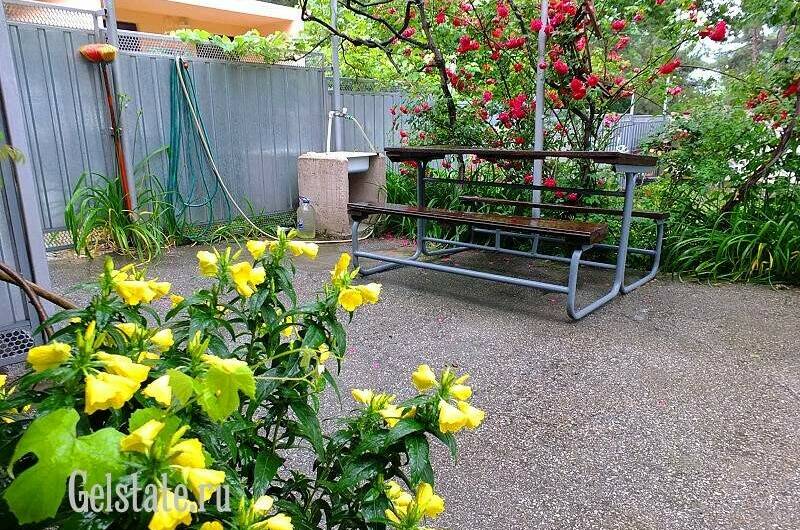 Отдельная часть дома с отдельным входом