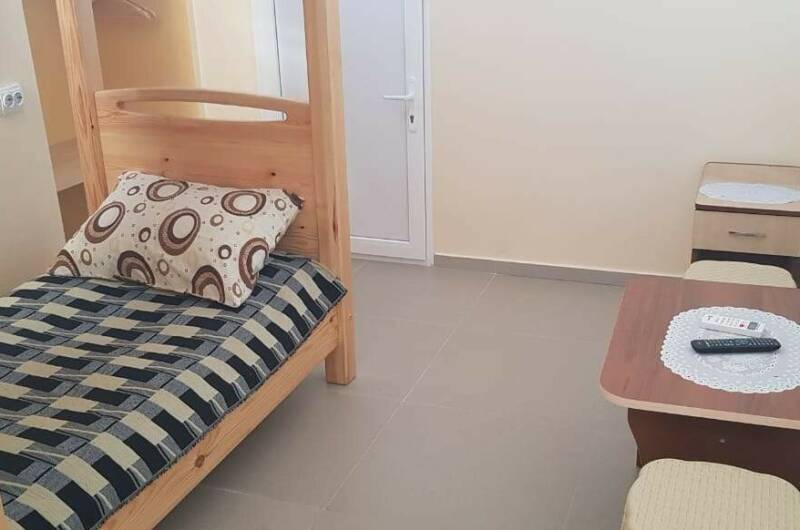 2-комнатный номер в мансарде с мини-кухней