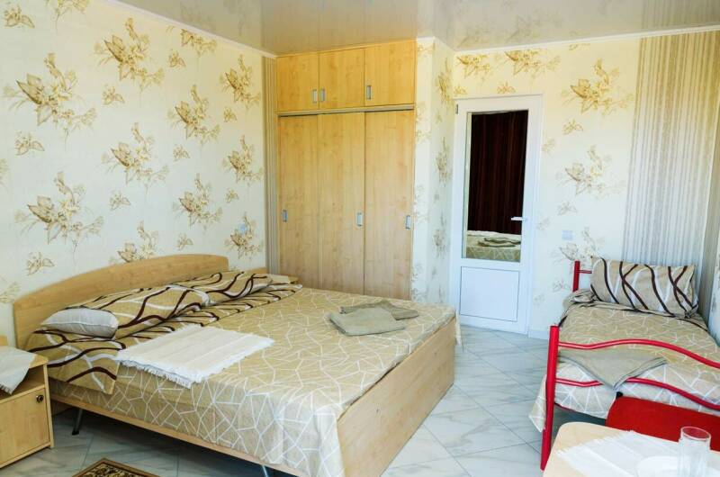 3-местный «Люкс С» — корпус «Вилла Людмила»