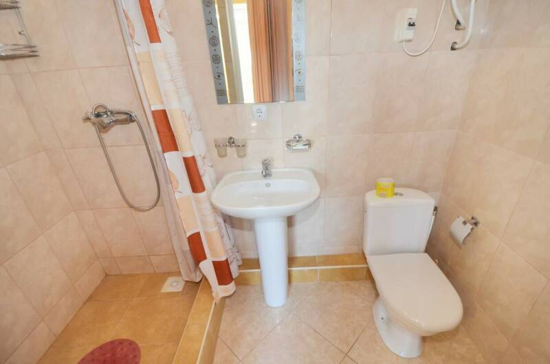 Двухместный с двуспальной кроватью