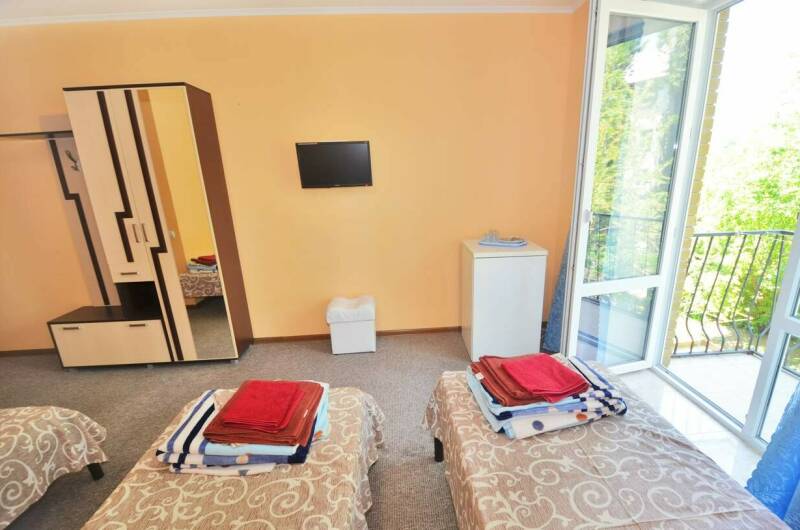 Трехместный с тремя раздельными кроватями