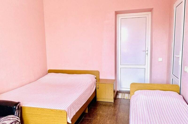 3-х местный номер «Розовый»