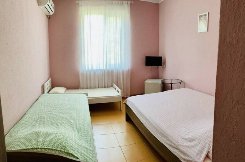 4-х местный номер (№ 2, 1 этаж)