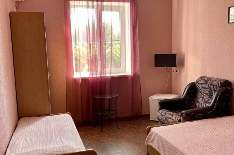 4-х местный номер (№ 2, 1 этаж)