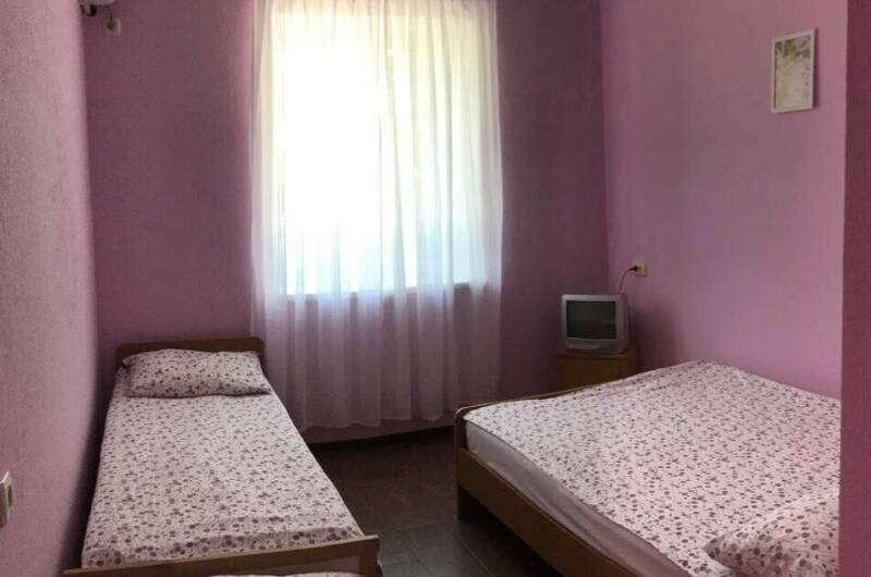 4-х местный номер (№ 2, 1 этаж)