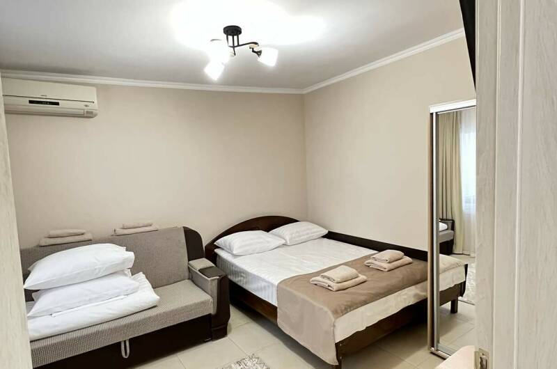 4-х мест. номер с кухней и двориком 1-й этаж