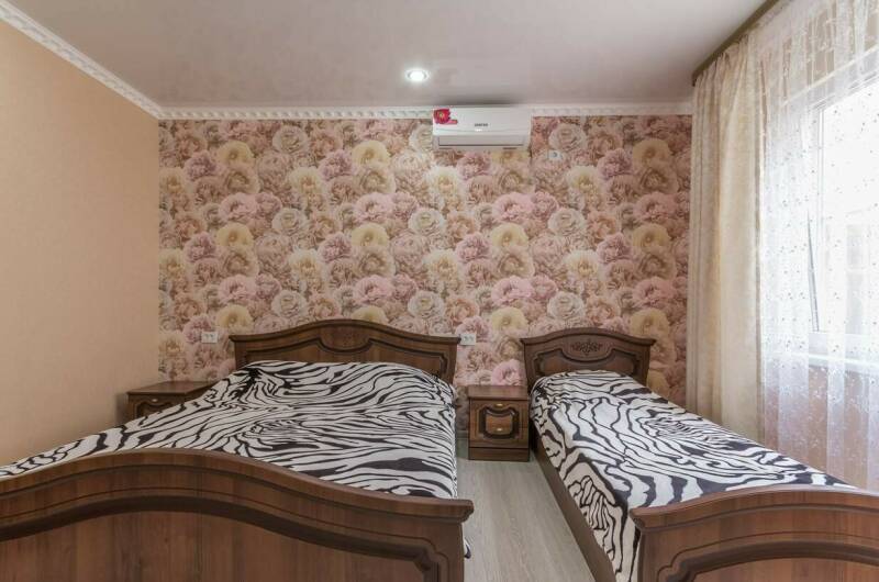 № 1 Двухкомнатный номер с кухней