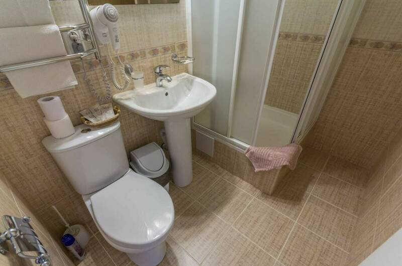 Номер № 12,15 (3)+возможно доп. место для ребенка