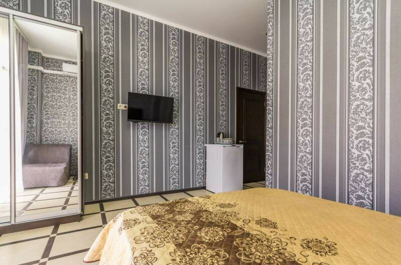 «Люкс» номер трехместный с доп местом