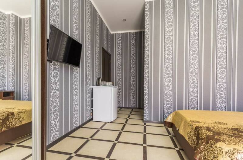 «Люкс» номер трехместный с доп местом