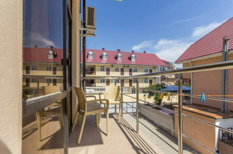 «Люкс» номер трехместный с доп местом