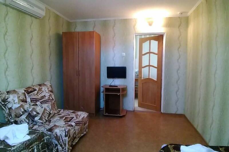 Двухкомнатная «Мансарда» с мини-кухней