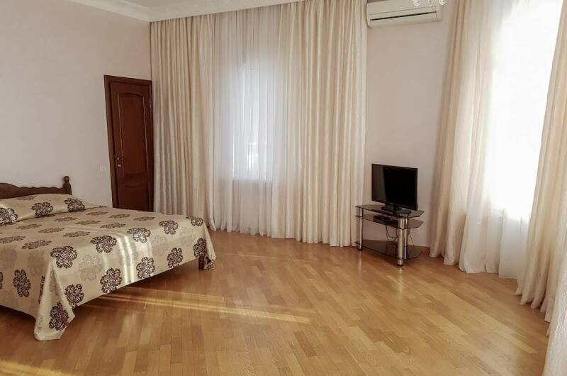 2-х местный «Стандарт» с балконом (№ 14, 4 этаж)