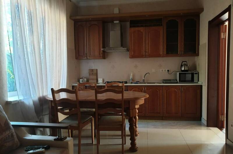 Номер с отдельным входом и кухней (1 этаж)