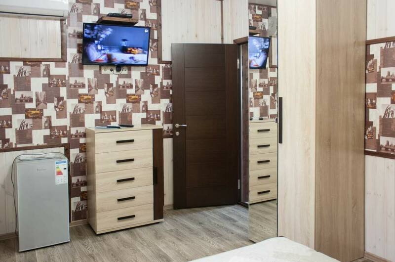 Двухкомнатный номер для четверых — 14−15