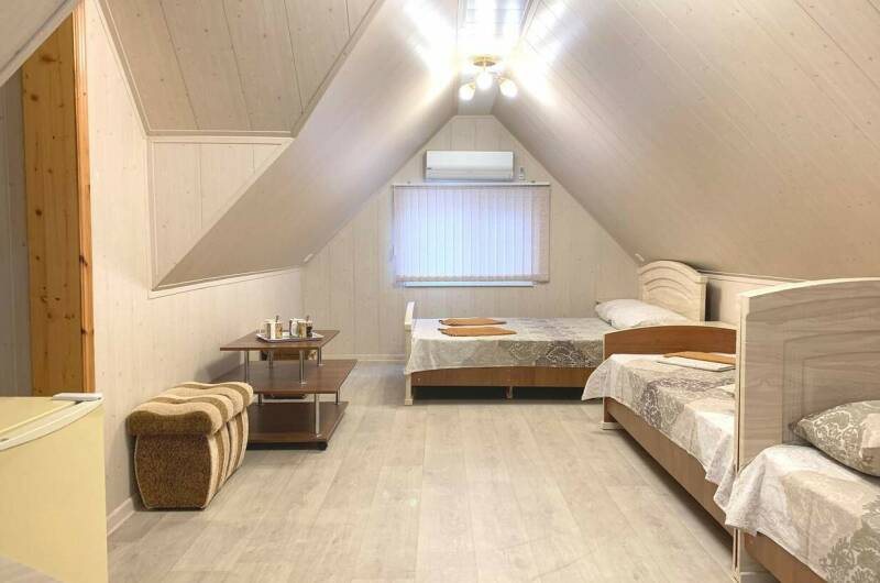 Четырехместный семейный номер — № 8, 9