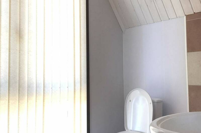 Номер ЛЮКС с кухней и балконами (20)