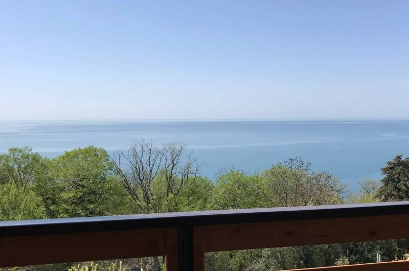 Номер ЛЮКС с кухней и балконами (20)