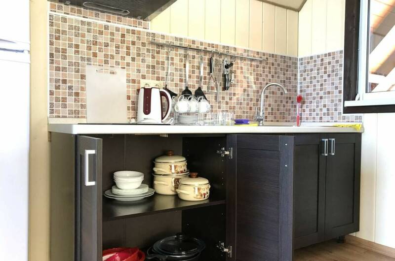 Номер ЛЮКС с кухней и балконами (20)