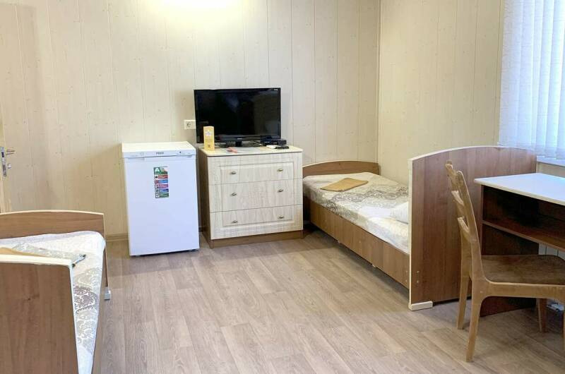 Четырехместный номер-эконом с отдельными кроватями