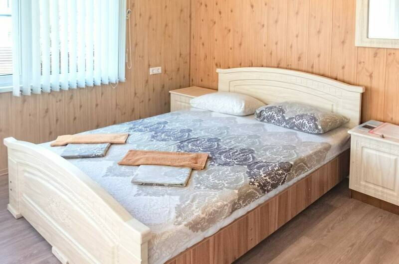 Коттедж на 10 гостей с верандой — 4 комнаты