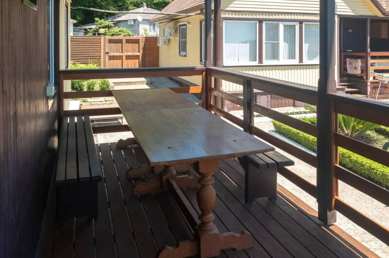 Коттедж на 10 гостей с верандой — 4 комнаты