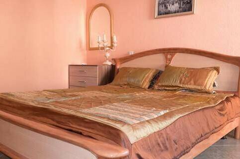 Трехместный номер со всеми удобствами (три номера)