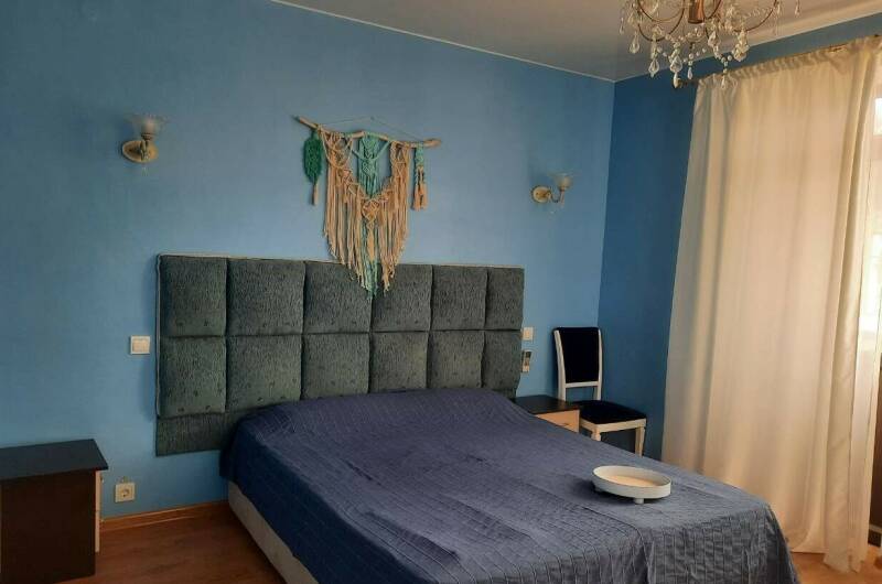 2хместная комната с большим балконом