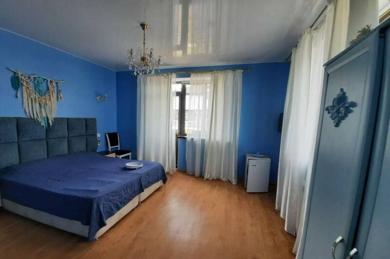 2хместная комната с большим балконом