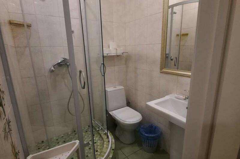 3хместная комната с балконом на 2 этаже