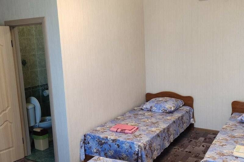 «Люкс 4-х местный» номер 3