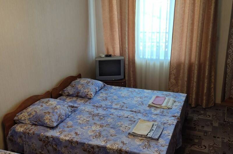 «Люкс» 4-х местный № 5