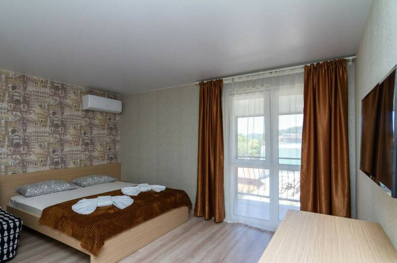 Четырехместный «Полулюкс» с балконом вид на море