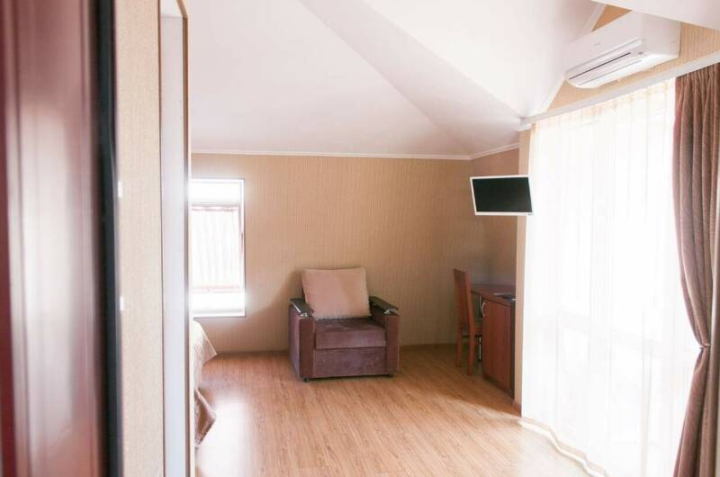 Трёхместный «Стандарт» на мансарде