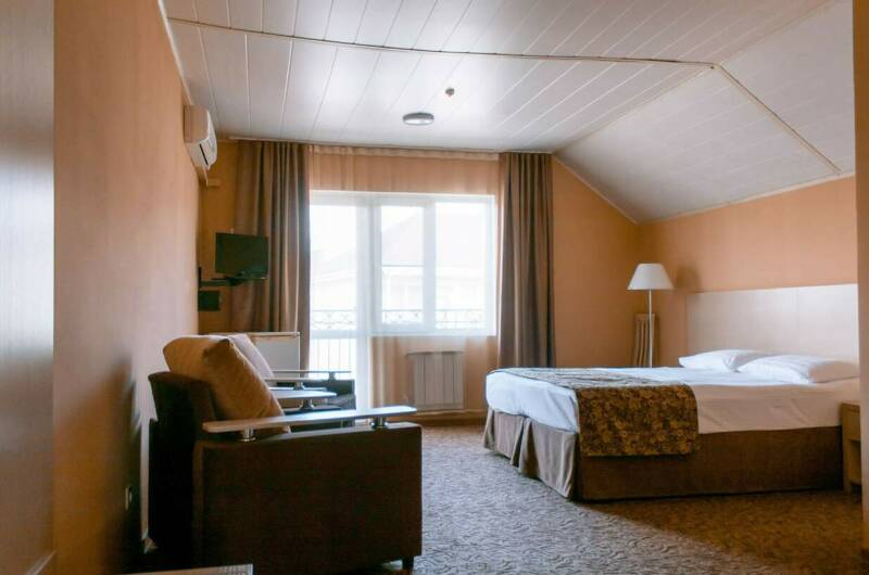 Четырехместный номер с балконом